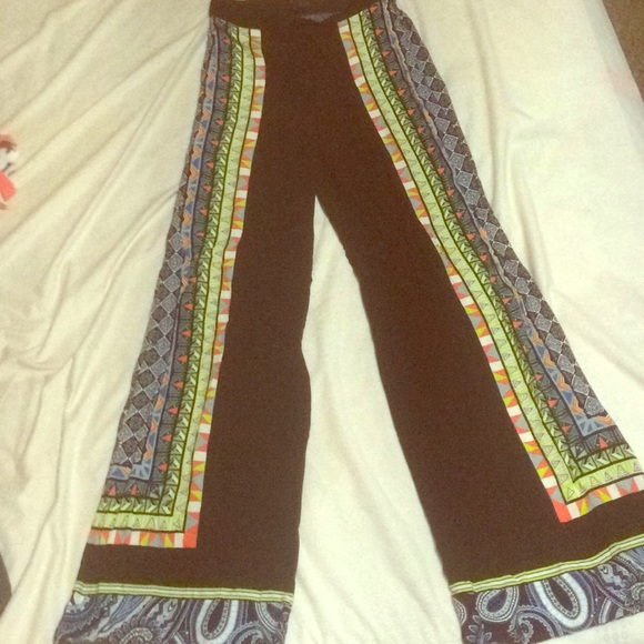 Jealous Tomato pants - Picture 1 of 1